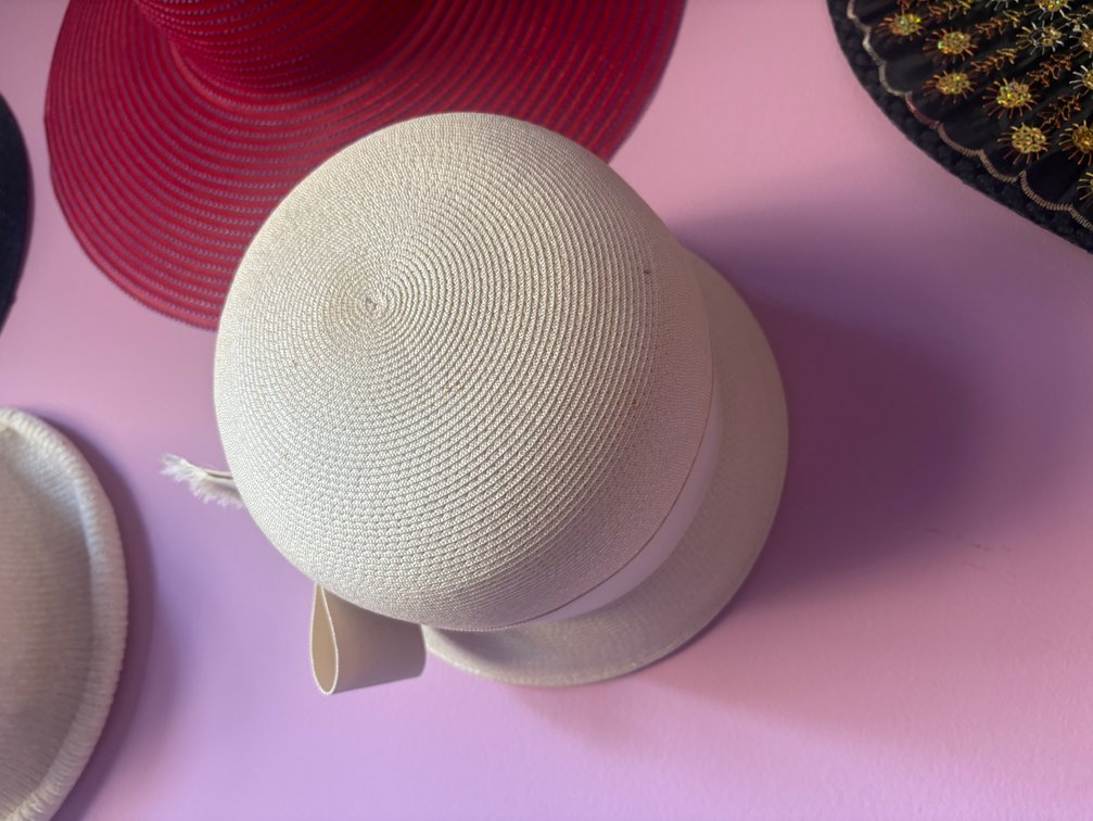 Cream-Colored Cloche Hat w/Bow