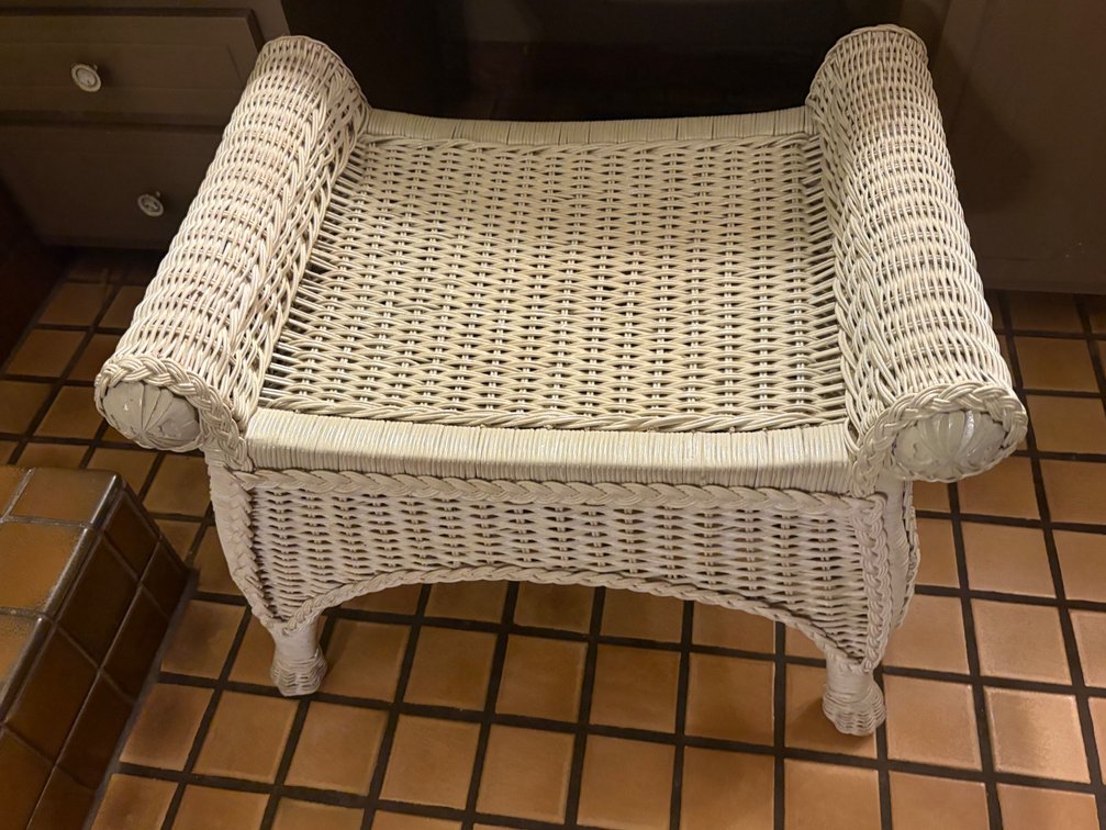 White Wicker/Rattan Vanity Bench