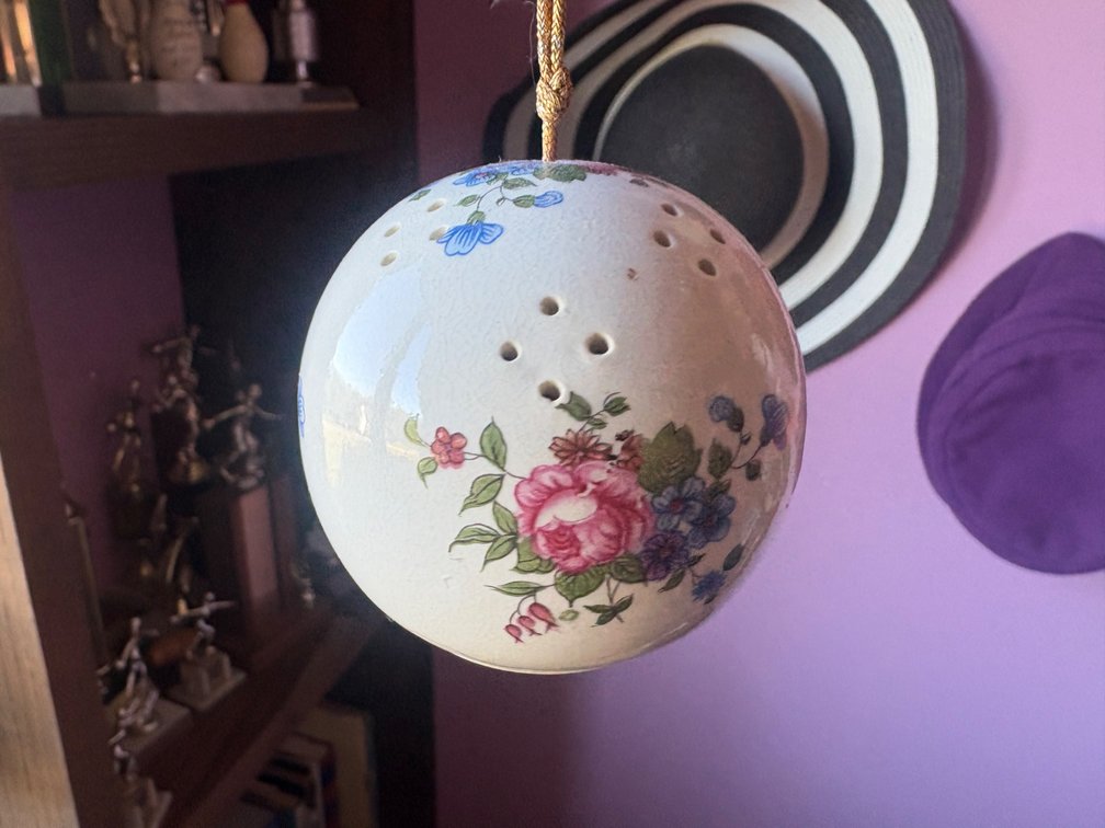 Porcelain Pomander Potpourri Ball
