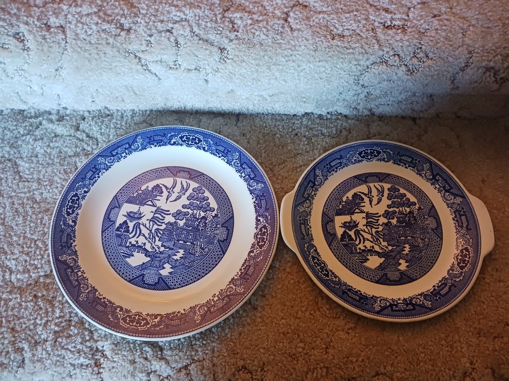 Blue Willow Serving Platter & Cake Plate