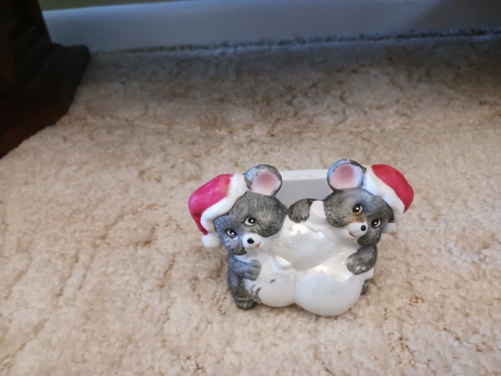 1986 House of Lloyd Christmas Mice Napkin Holder