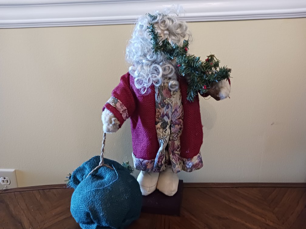 Folk Art Santa Figurine