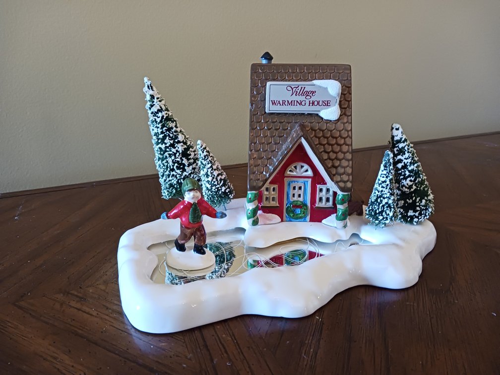 Dept56 "Village Warming House"