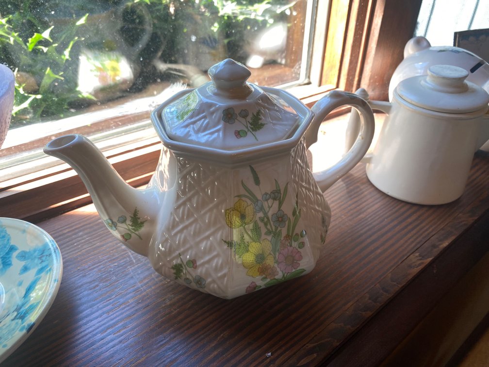 Sadler England Basket Weave Floral Teapot