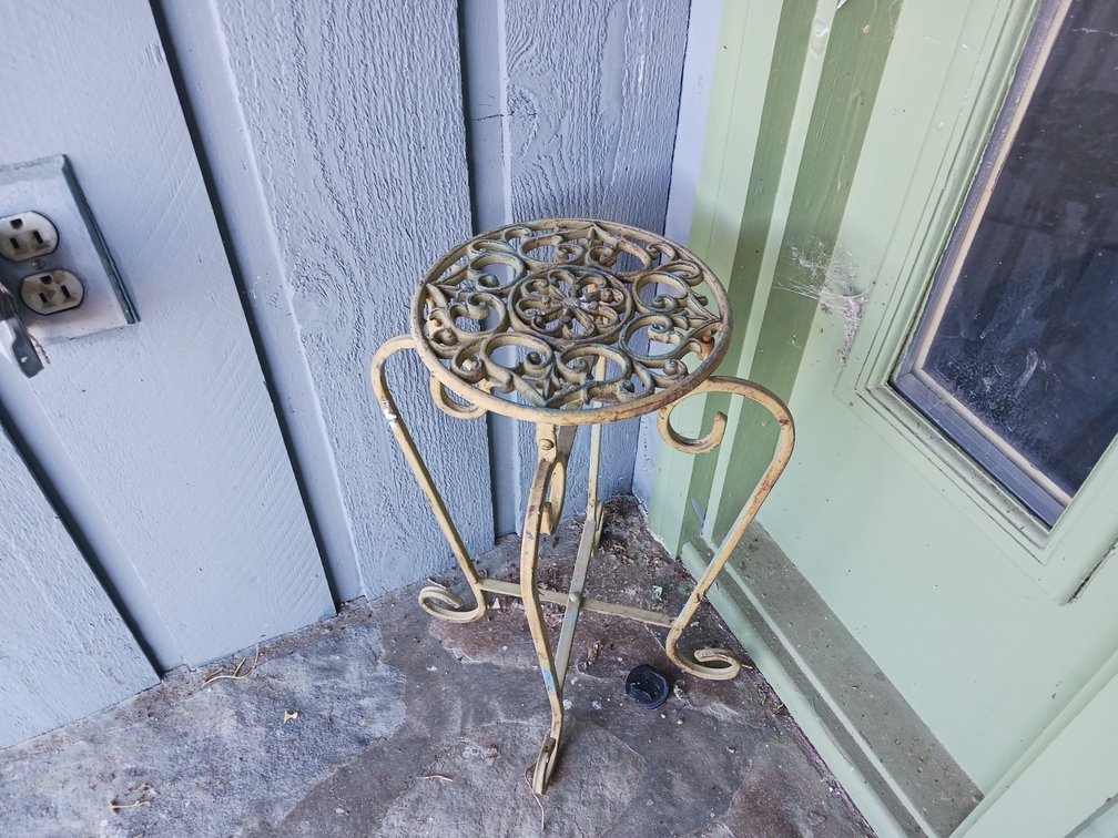 Metal Plant Stand