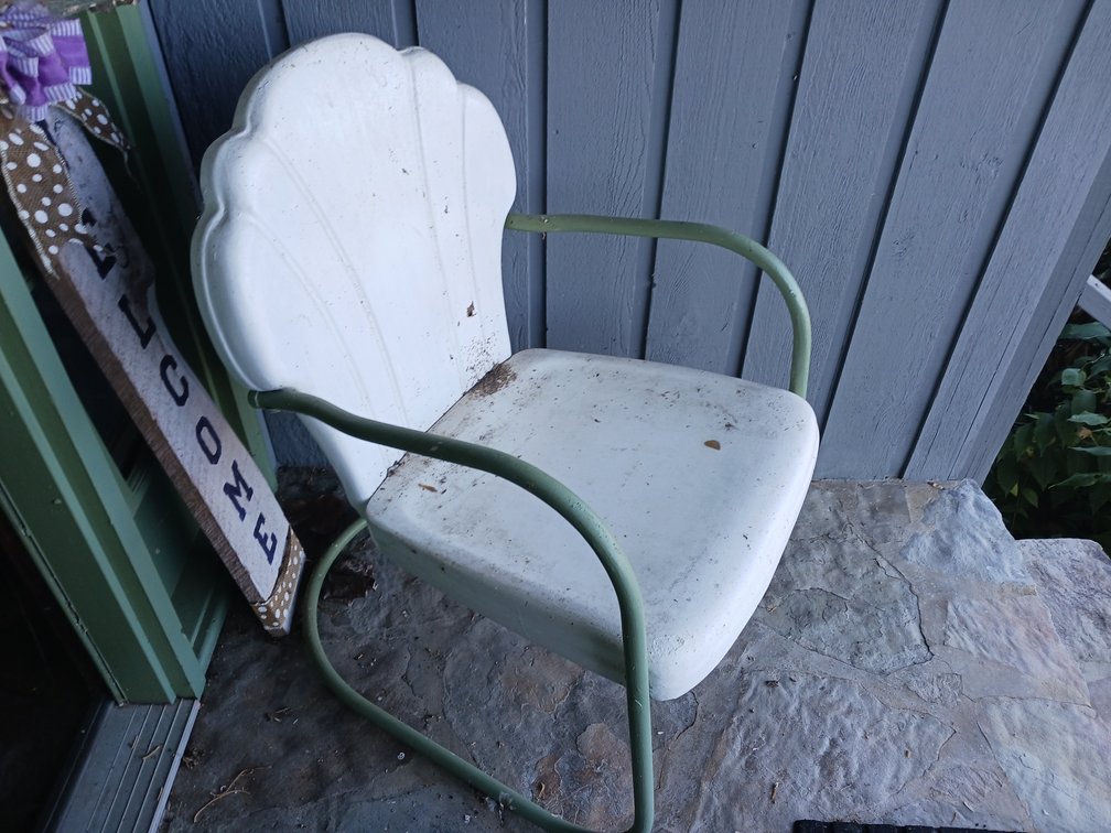 Vintage Metal Clamshell Back Patio Chair