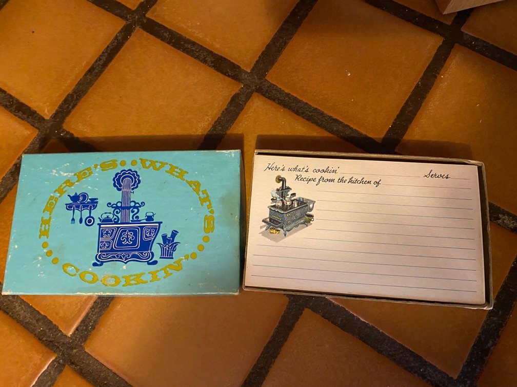 Vintage "Here's What's Cookin" Recipe Cards