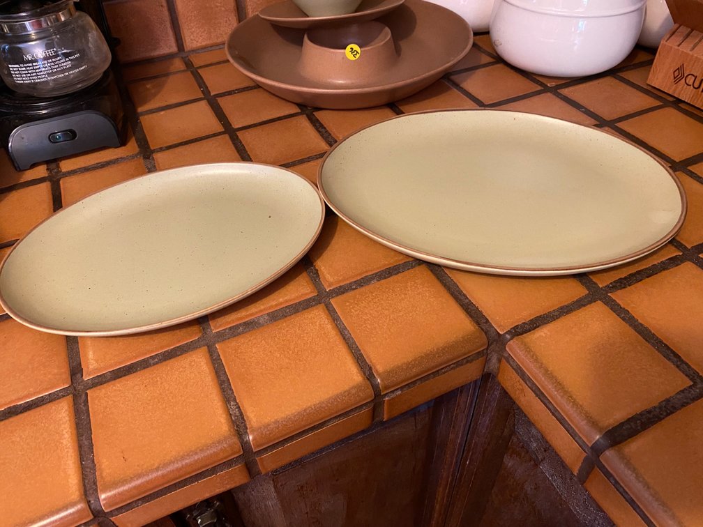 Metlox Poppytrail Platters