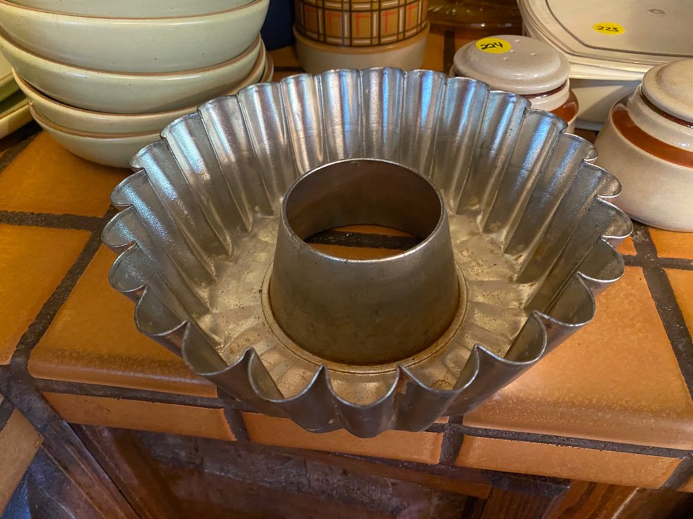 Vintage Fluted Center-Tube Pan