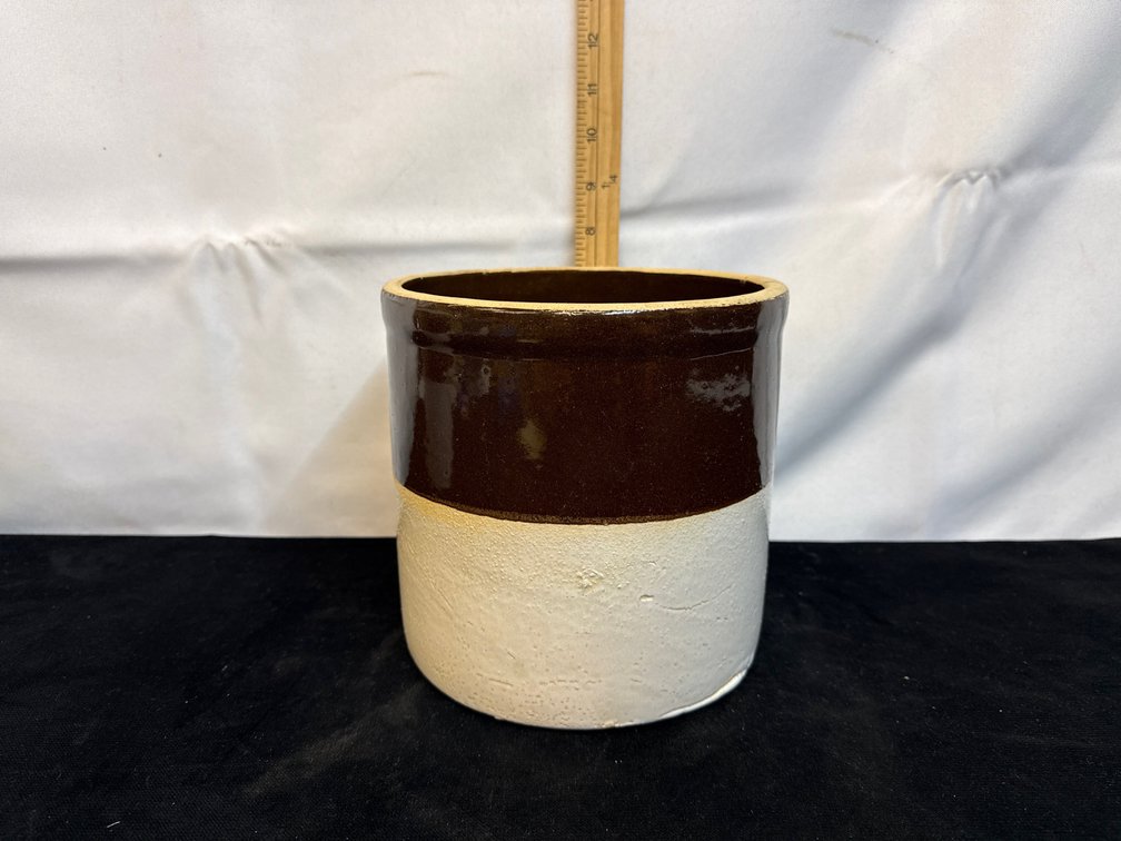 Vintage 2-Tone 8" Crock