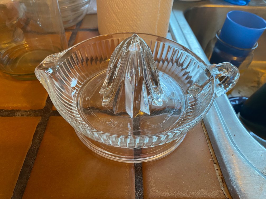 Clear Glass Juicer