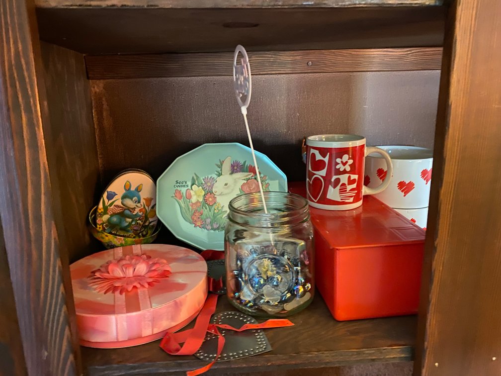 Contents Of Shelf