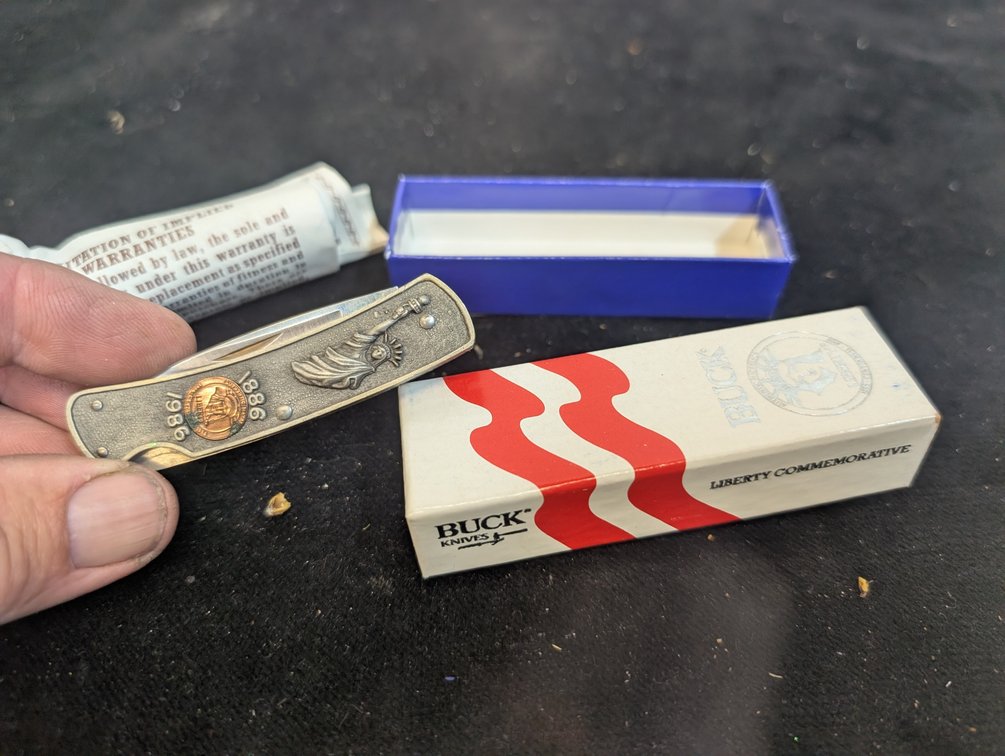 1986 Buck Liberty Model 825 Knife