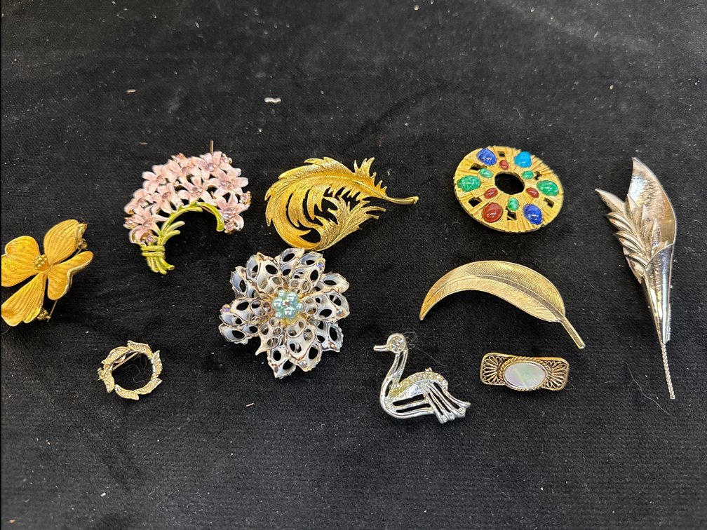 Vintage Brooches