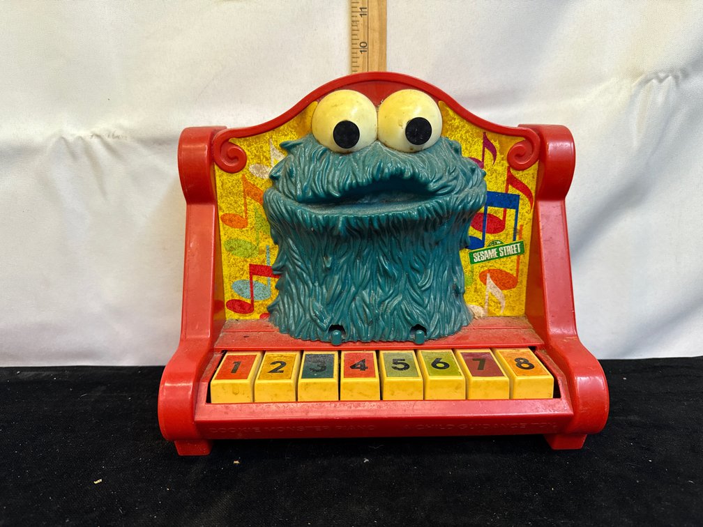 1976 Cookie Monster Piano Toy