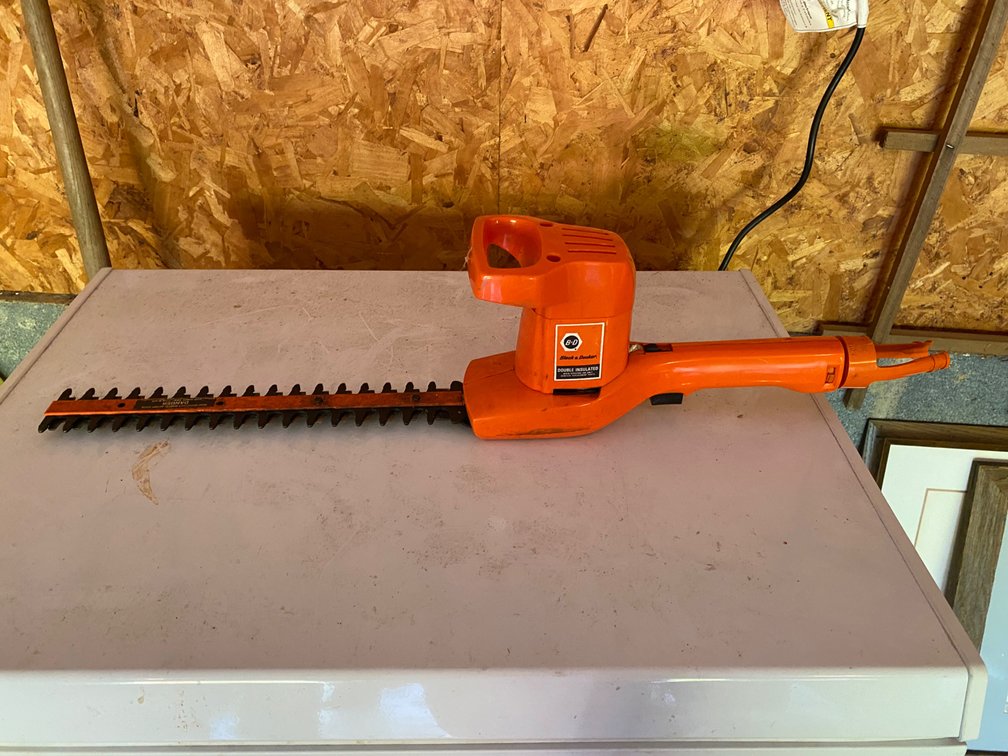 Black & Decker Electric Hedge Trimmer