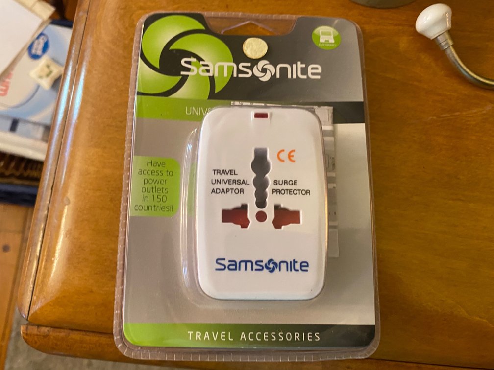 Samsonite Universal Power Adapter & Surge Protector
