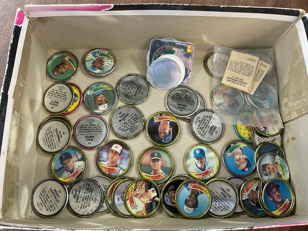 Topps Baseball Metal Bottle Caps