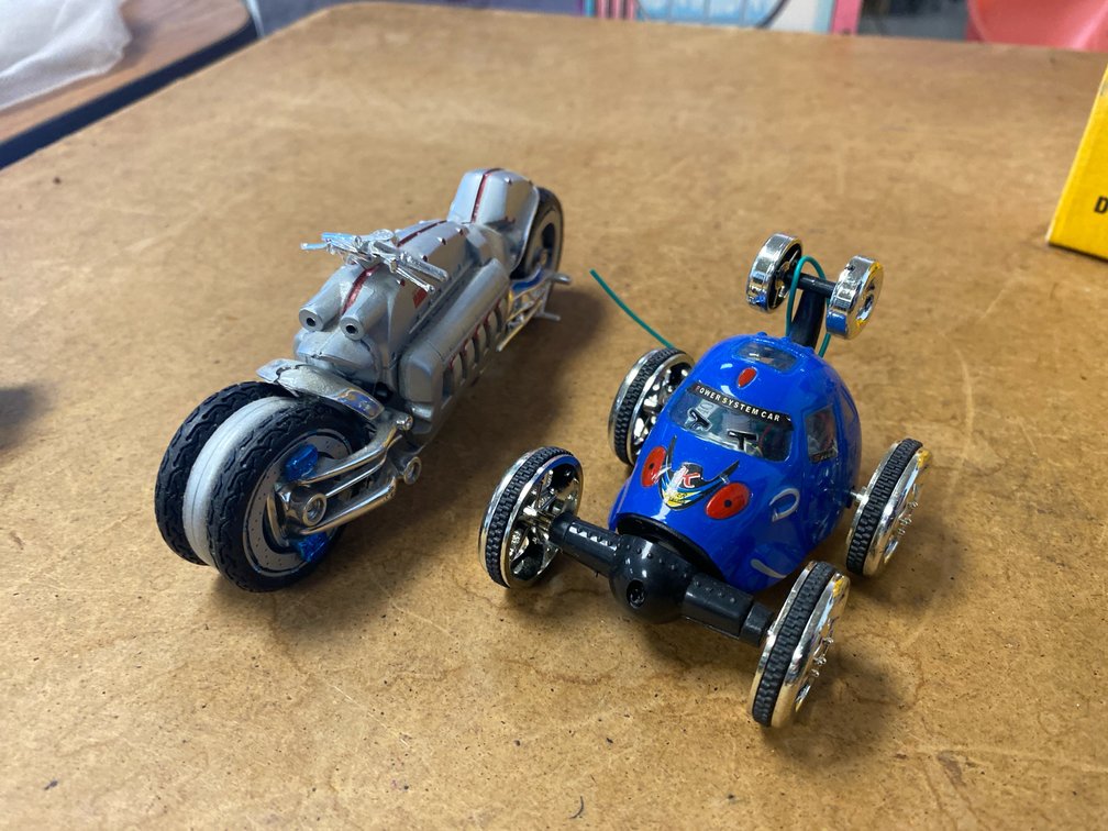 Dodge Tomahawk & Mini RC Stunt Car