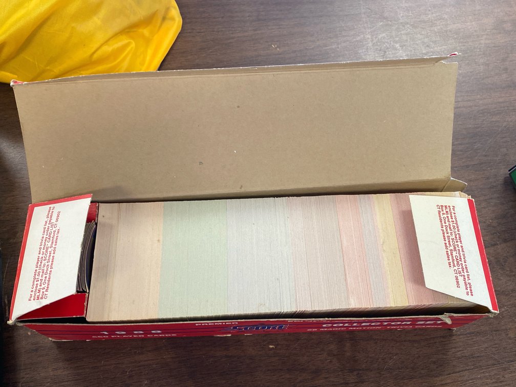 Box of Score Baseball Cards