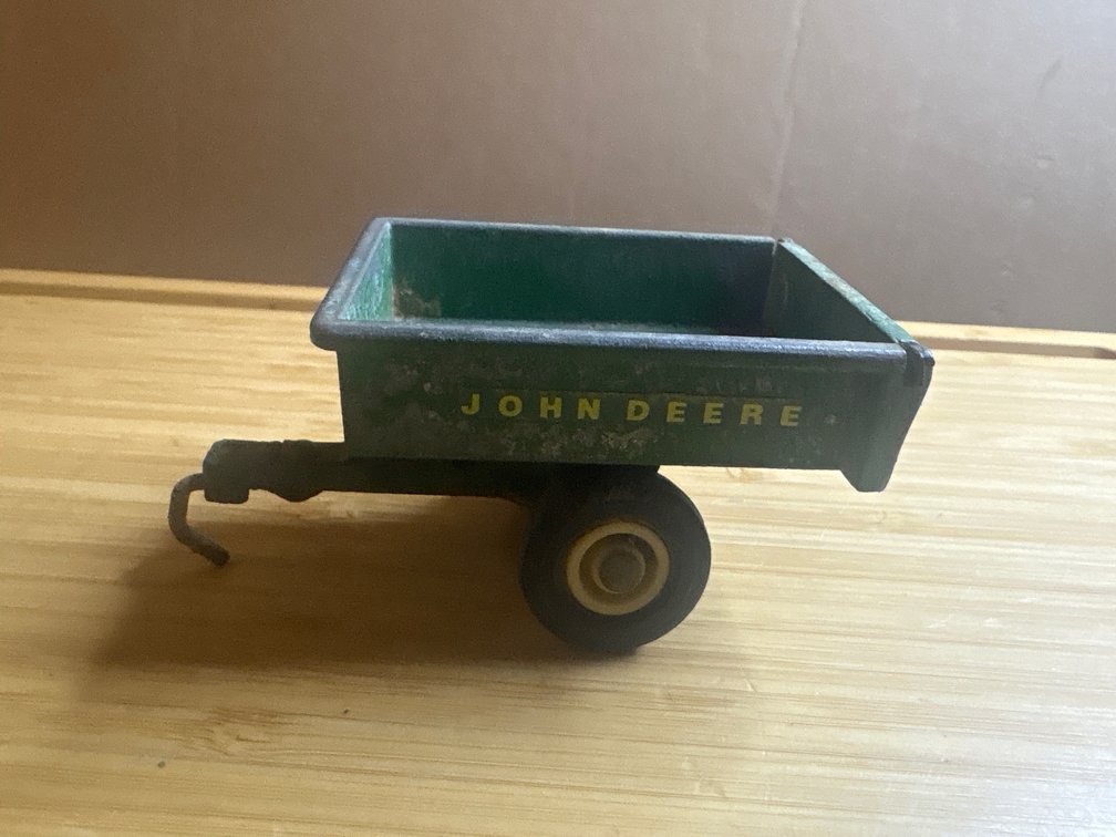 Vintage ERTL John Deere Wagon