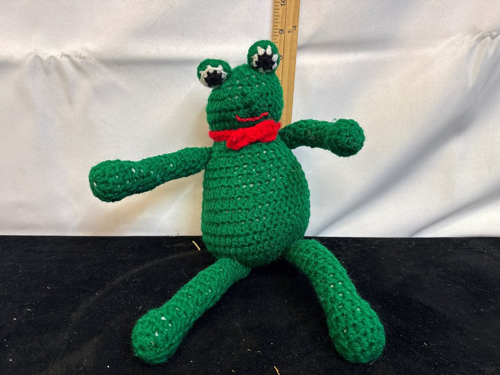 Crocheted Frog