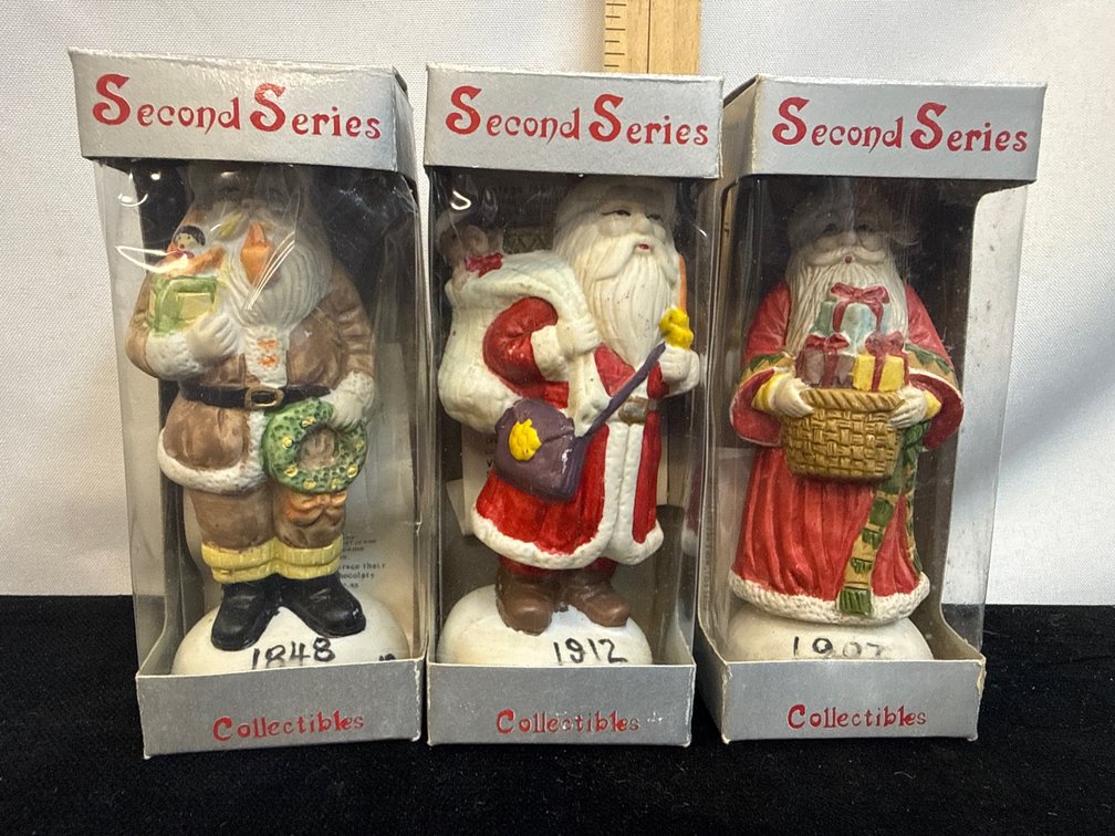 Vintage Santa Figurines