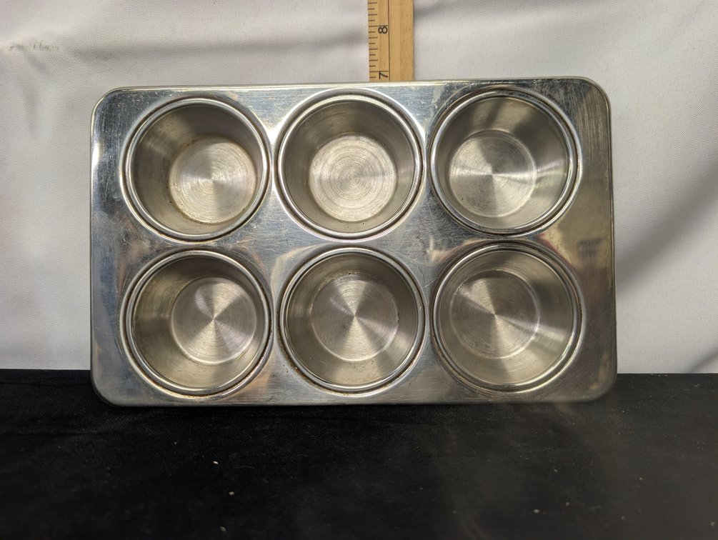 Revere Ware 2516 Muffin Pan