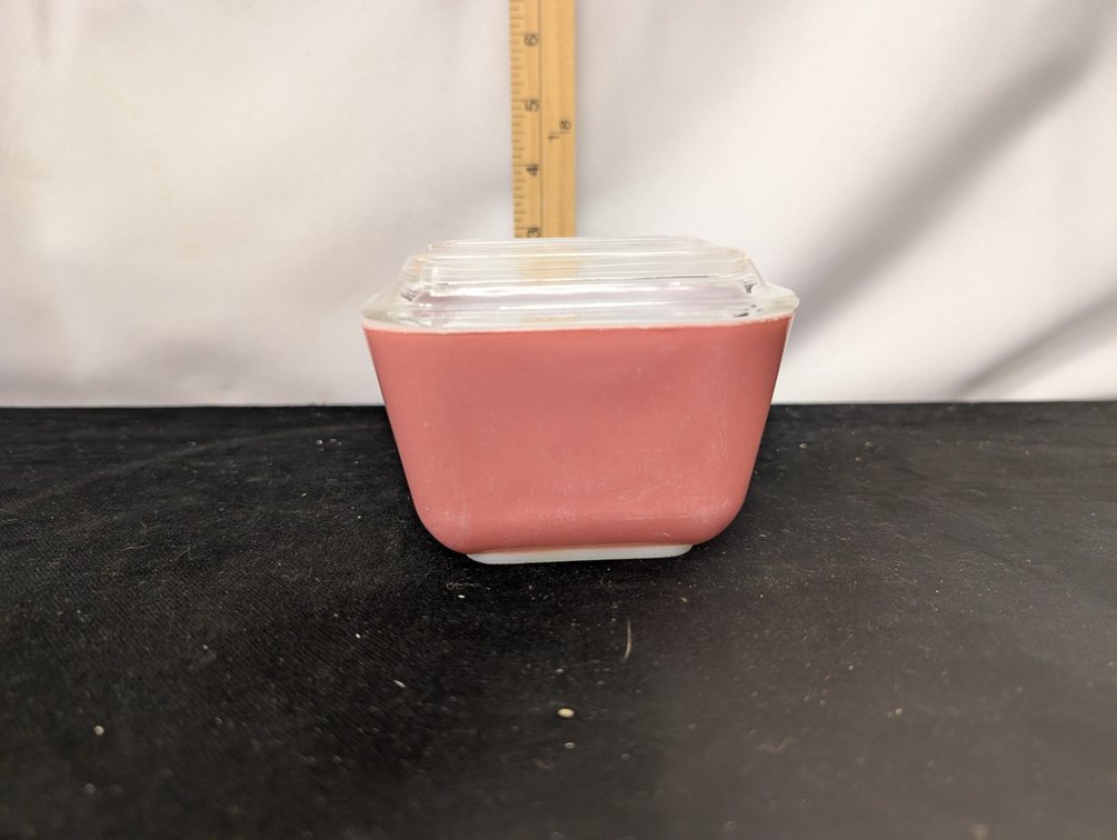 Pyrex Refrigerator Bowl