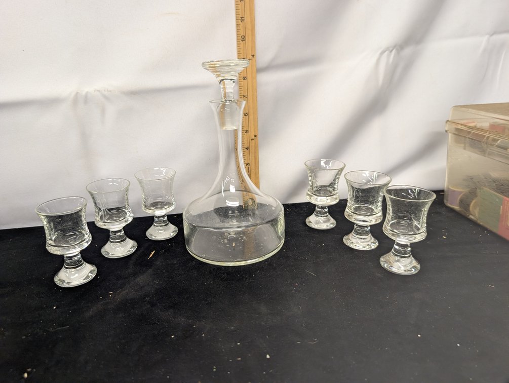 Decanter & Glass Set