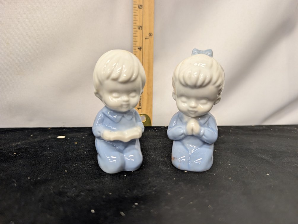 Vintage Praying Boy & Girl Figurines