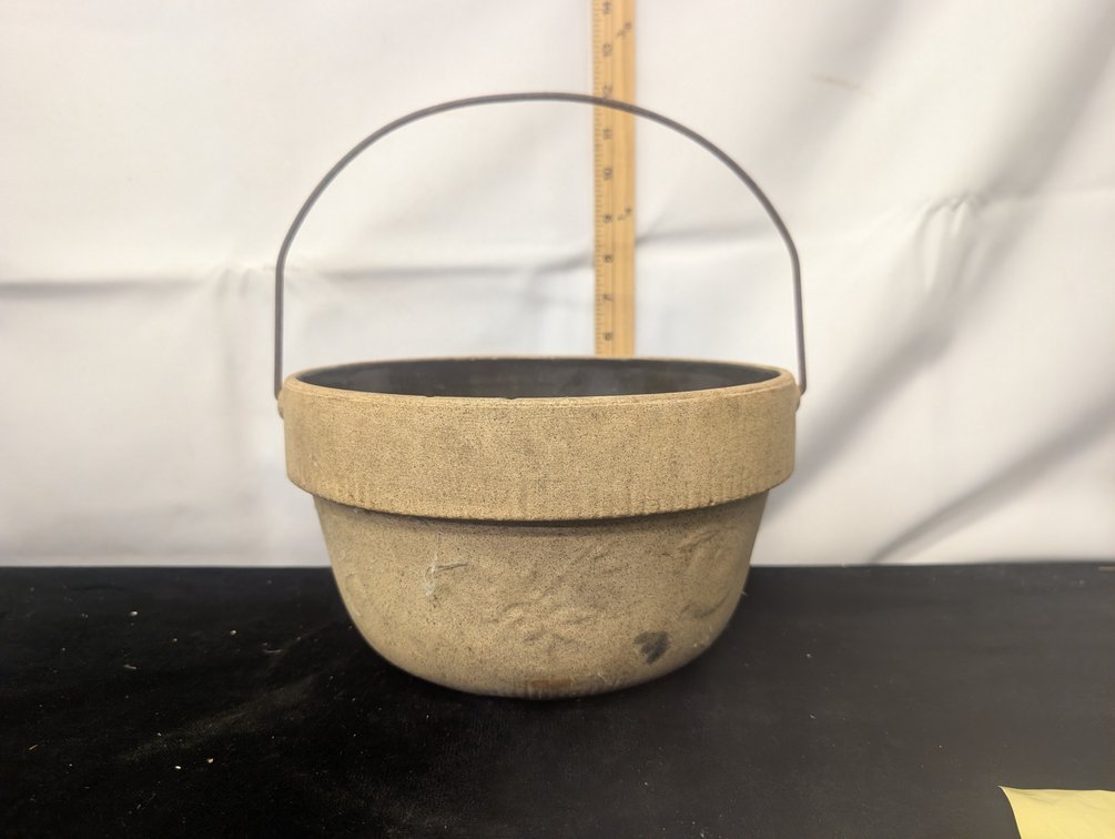 Vintage Star Fire Clay Bean Pot