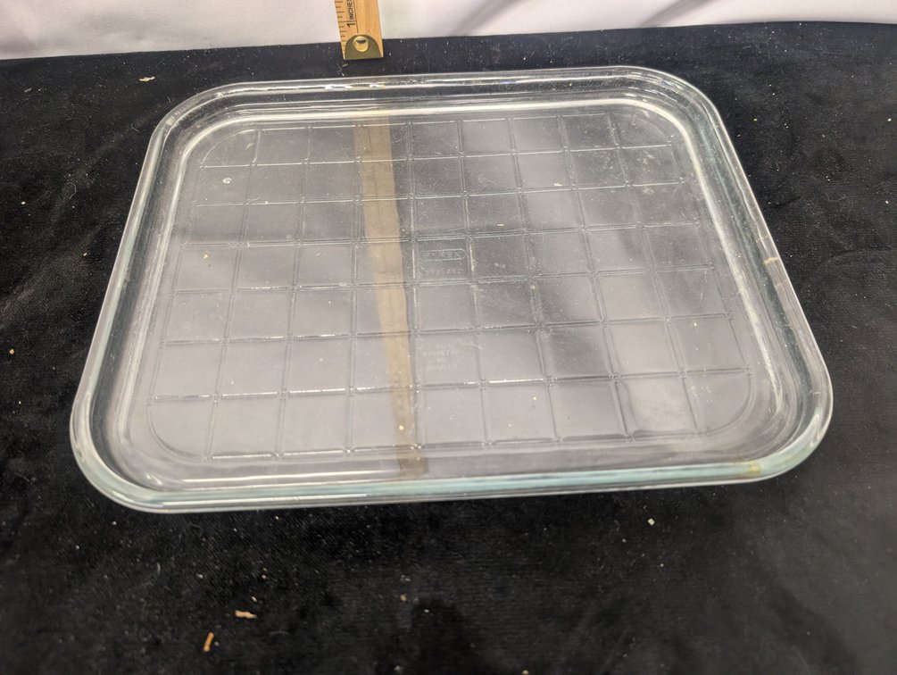 Pyrex Glass Oven Safe Scratch Resistant Baking/Roasting Tray