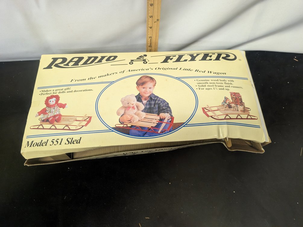Small Radio Flyer Sled Model 551
