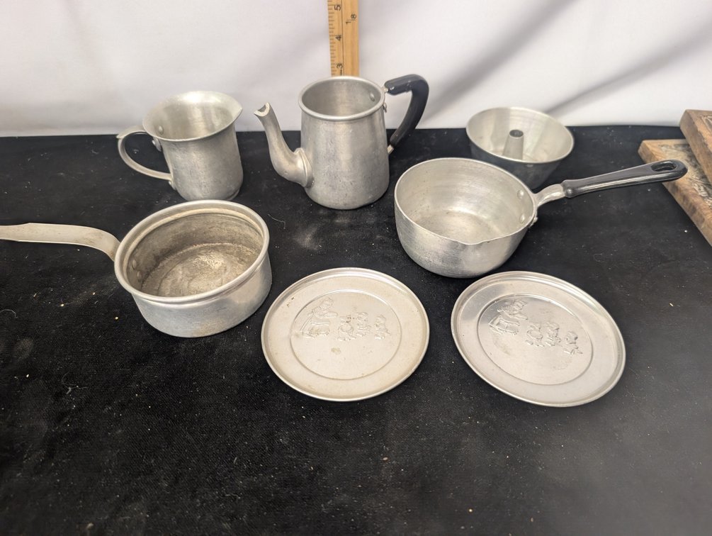 Vintage Kids Play Things Cookware