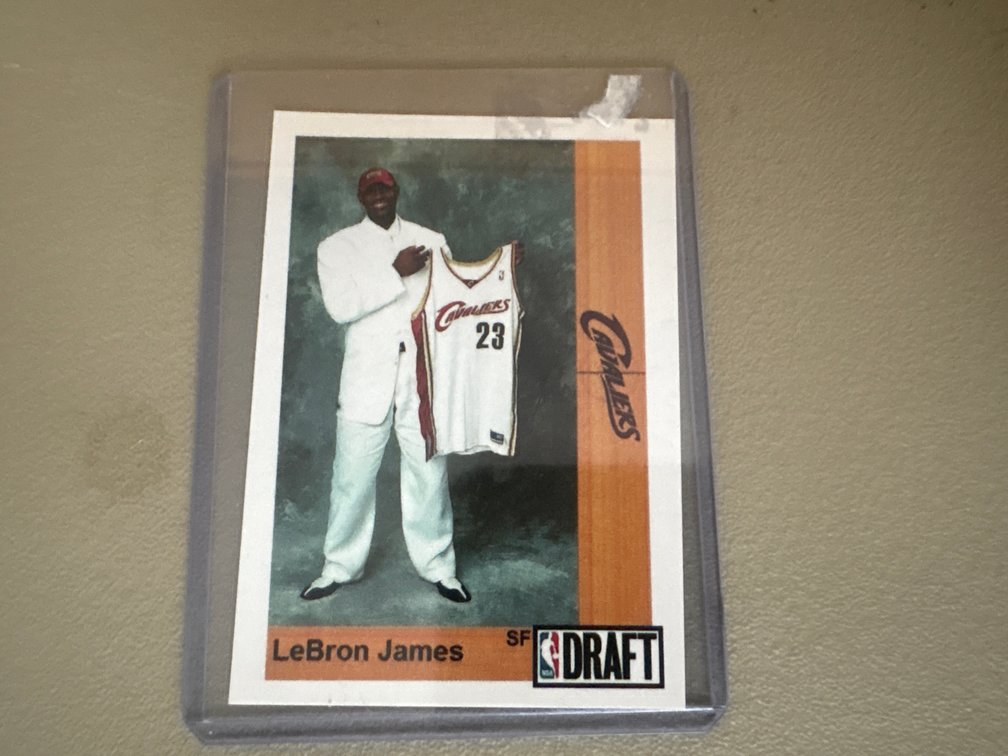 LeBron James Card