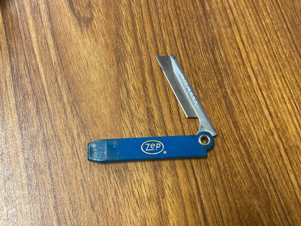 Zep Box Cutter