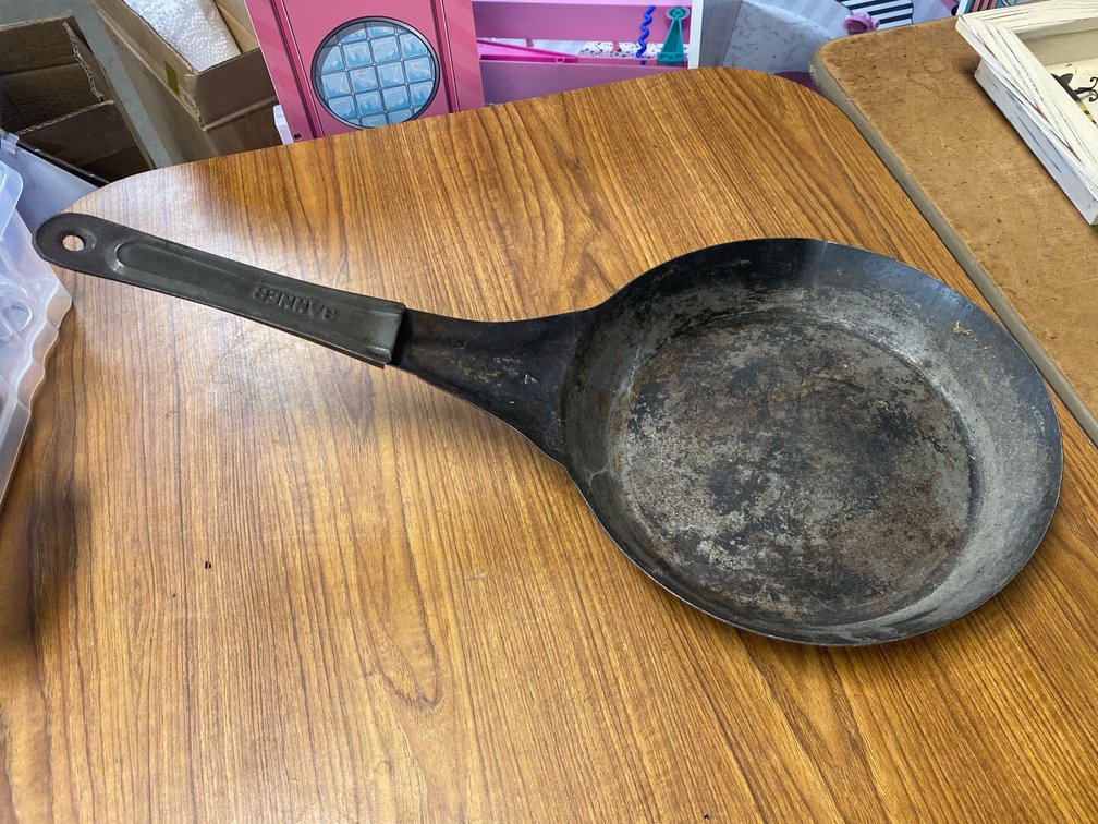 Vintage Banner Cold Handle Skillet