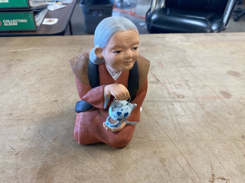 1950s Japanese Woman w/Teapot Figurine