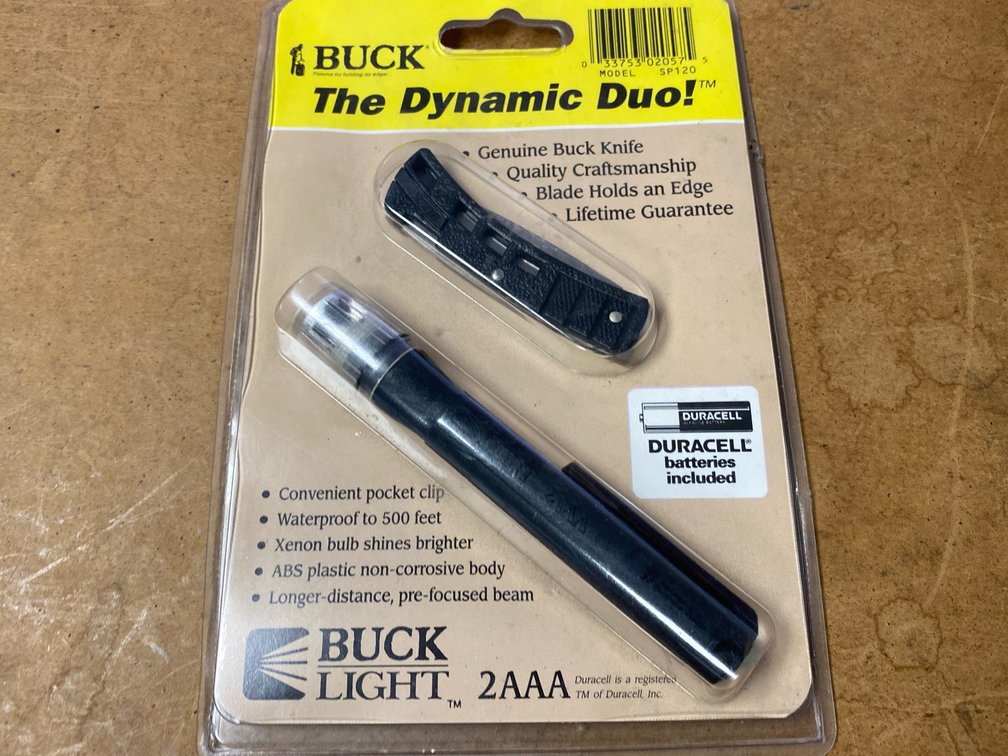 Buck The Dynamic Duo Flashlight & Knife