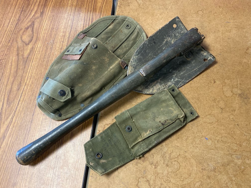 US Military Folding Entrenching Tool