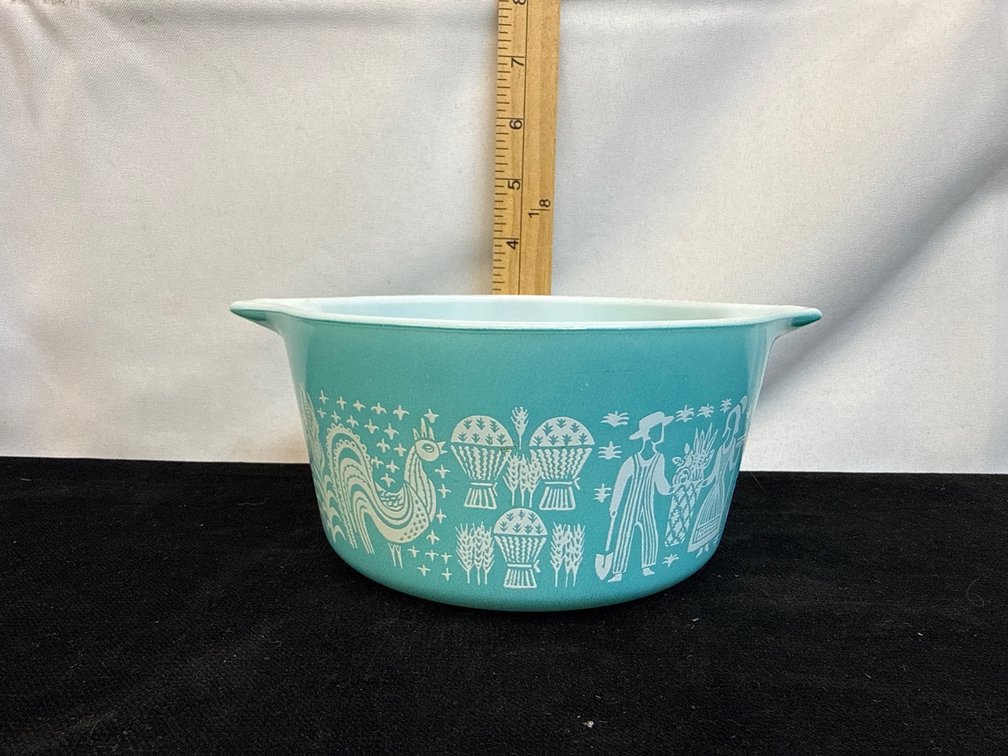 Pyrex Amish Butterprint Dish