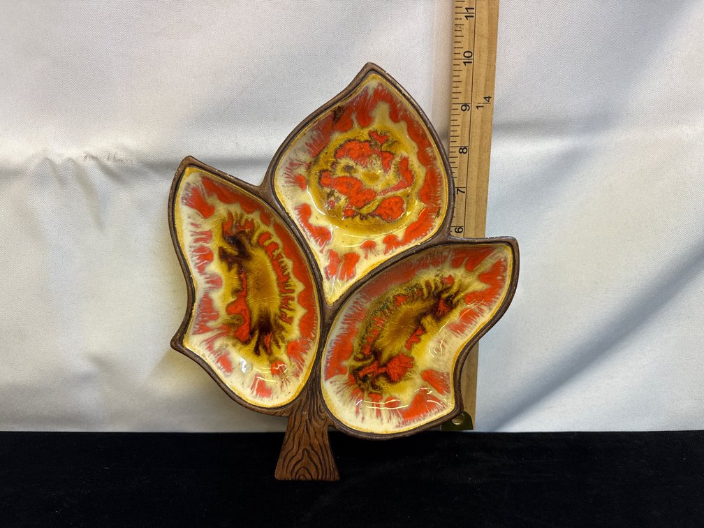 Treasure Craft Leaf Dish