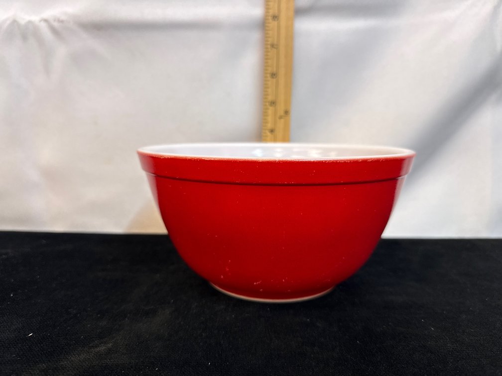 Pyrex 402 Red Mixing Bowl