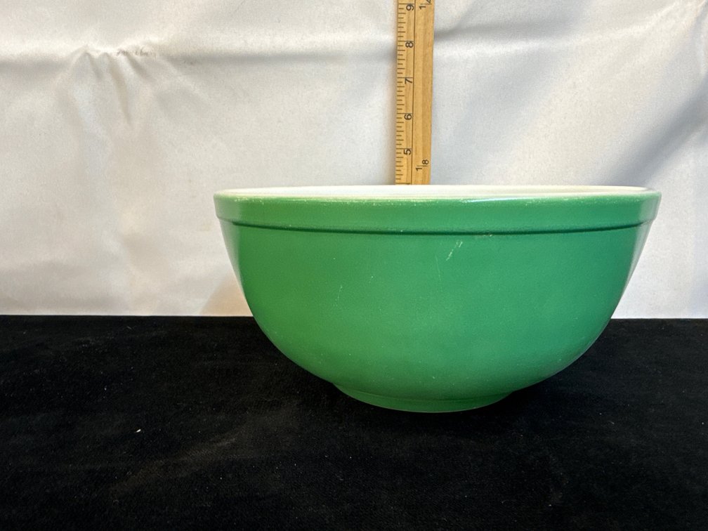 Pyrex Green Mixing Bowl