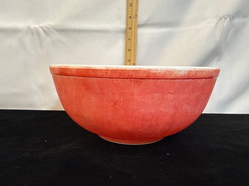 Pyrex 404 Red Mixing Bowl