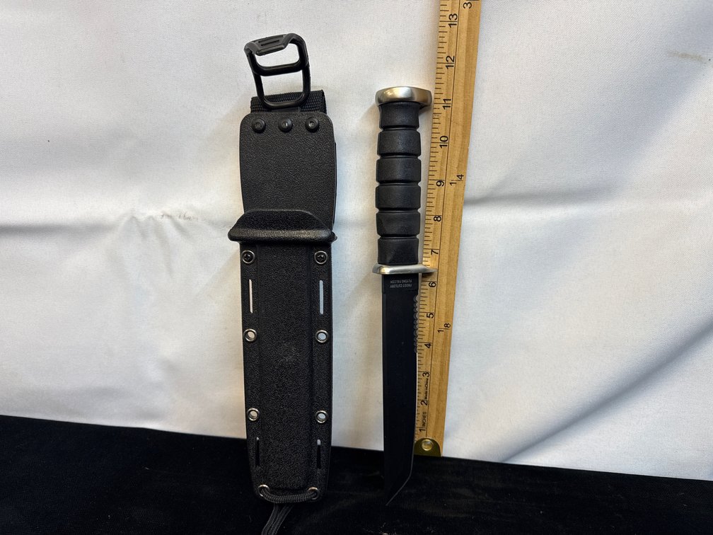 Large Knife w/Sheath