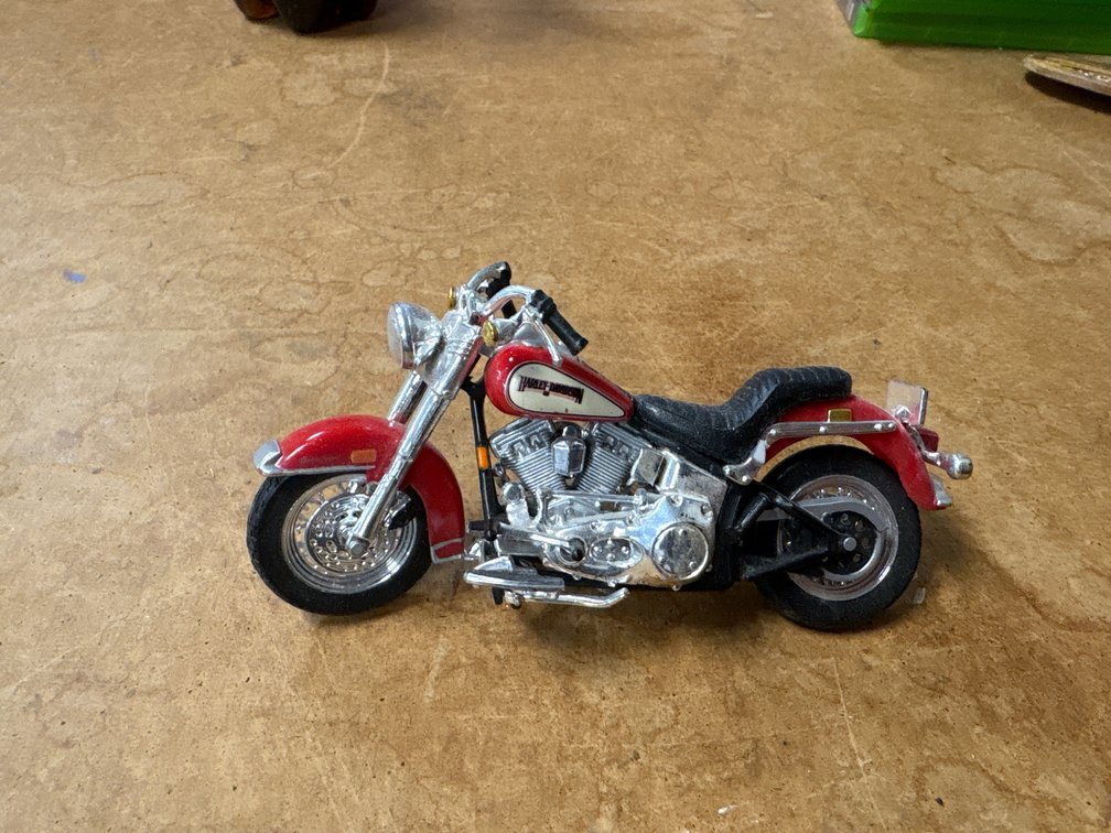 Die-Cast 1986 Harley-Davidson Heritage Softail Evolution