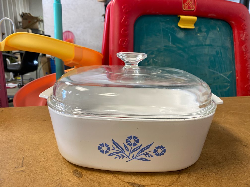 CorningWare Blue Cornflower Casserole Dish wLid