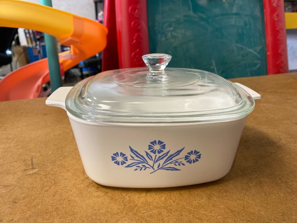 CorningWare Blue Cornflower Casserole Dish w/Lid
